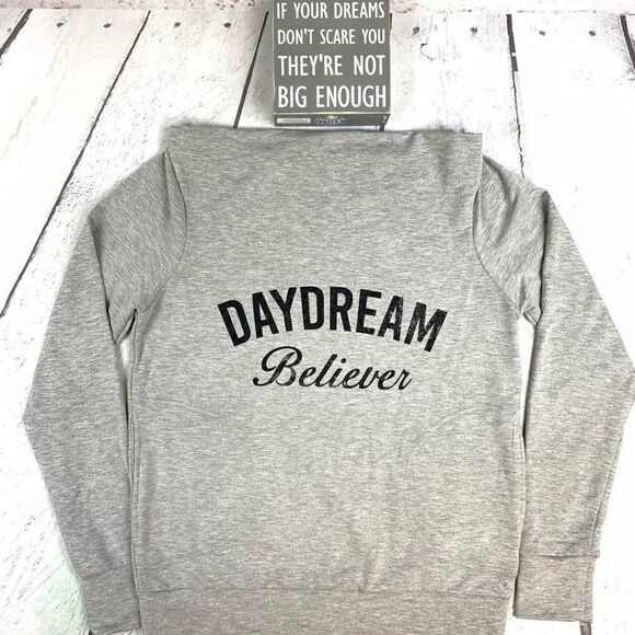 Day Dream Believer! Scoop Neck Sweatshirt XS LAST ONE ✔️ - Picture 2 of 4